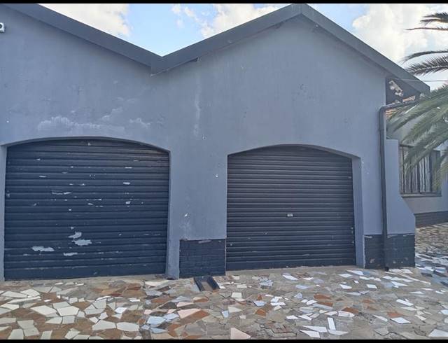 4 BEDROOM HOUSE FOR SALE IN HOSPITAL VIEW